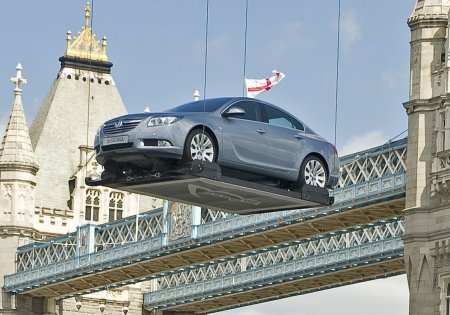vauxhall-insignia-london-1