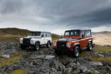 Land_Rover_Defender_Fire_Ice_01