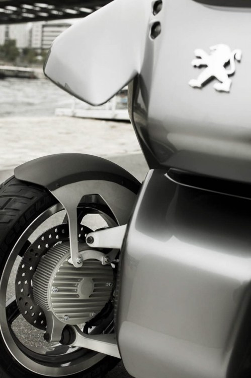 peugeot-concept-hybrid3-evolution-11-682x1024