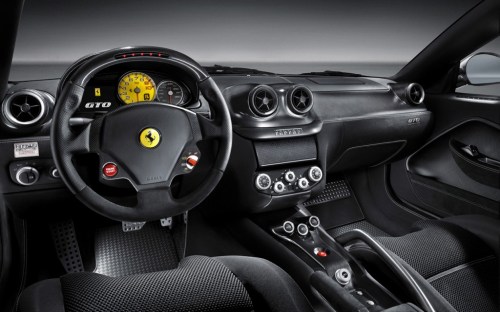 ferrari-599-gto-int