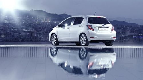 toyota-yaris-hybrid-5