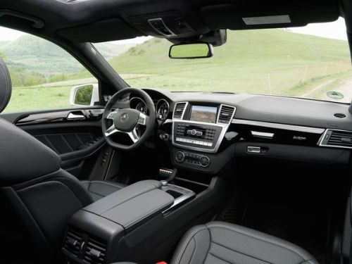 Mercedes-Benz-GL63-AMG-Interior