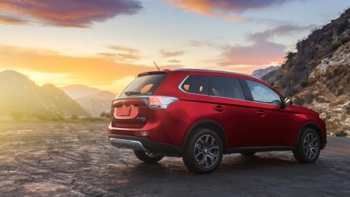 Mitsubishi-Outlander-2015-4