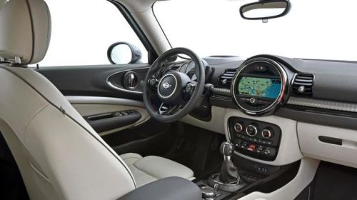 Mini-clubman-2015-int1